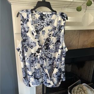 Women's Blue and White Floral Blouse